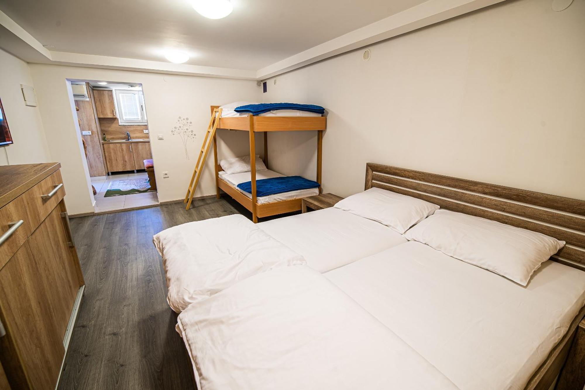 Apartments Zvoh, Krvavec, Ski-In, Ski-Out Cerklje na Gorenjskem Habitación foto